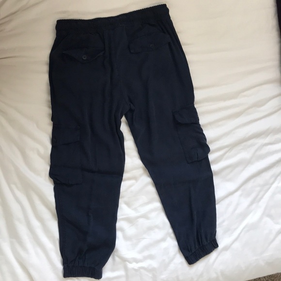 Bella Dahl Flap pocket jogger in Navy - S - Picture 5 of 8